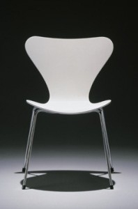 A design nagymesterei - Arne Jacobsen  - 3107-es modell