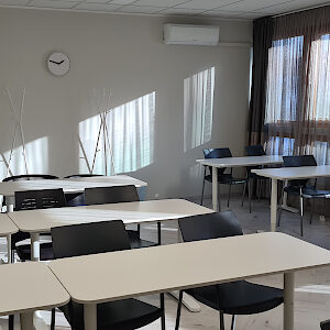 Új irodába költözött a Junior Art Center
