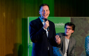 Schneider Electric - Plan(t) Your Future