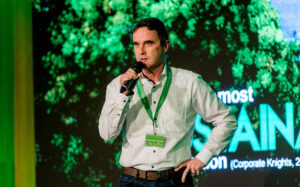 Schneider Electric - Plan(t) Your Future