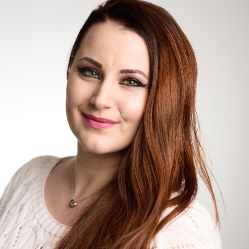 Vörös Elvira