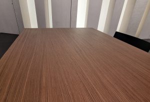 Furnér Művek Kft. - ALPI felületkezelt furnérdekor – kész felület, fából