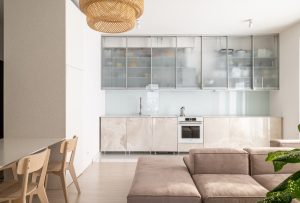 Multistone Center - Természetes vagy technikai kő? Tervezői szempontok a jó választáshoz