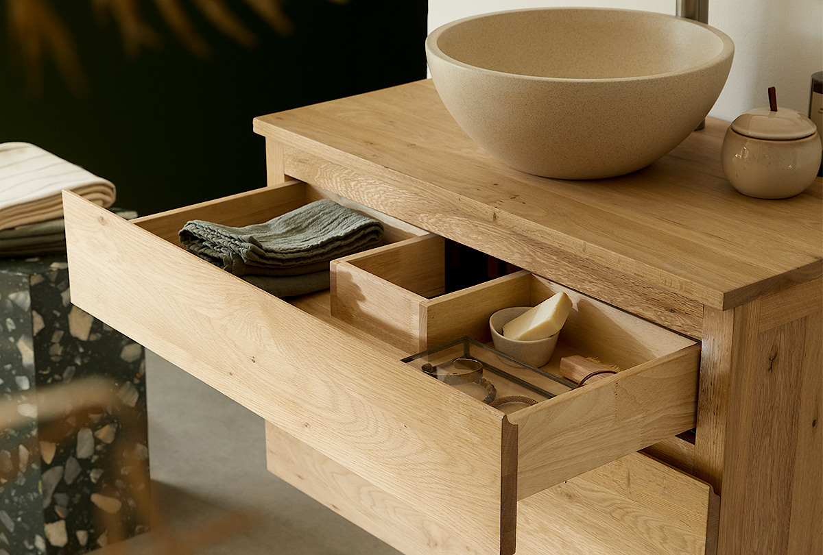 TEAKhome - Lebegő tömörfa fürdőszobabútor: természetes elegancia modern fürdőszobákban