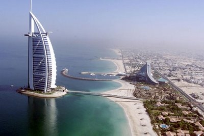 Bemutatjuk a dubai Burj al Arab Hotelt - a világ legelegánsabb luxus szállodáját 